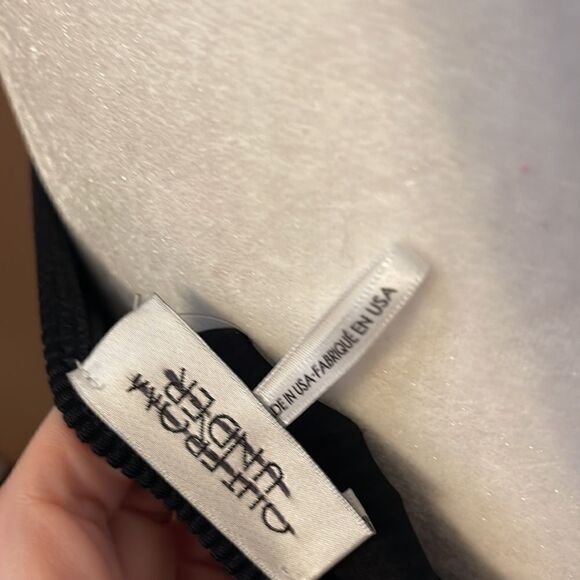 Out From Under Urban Outfitters Size Medium NWOT - Picture 6 of 6